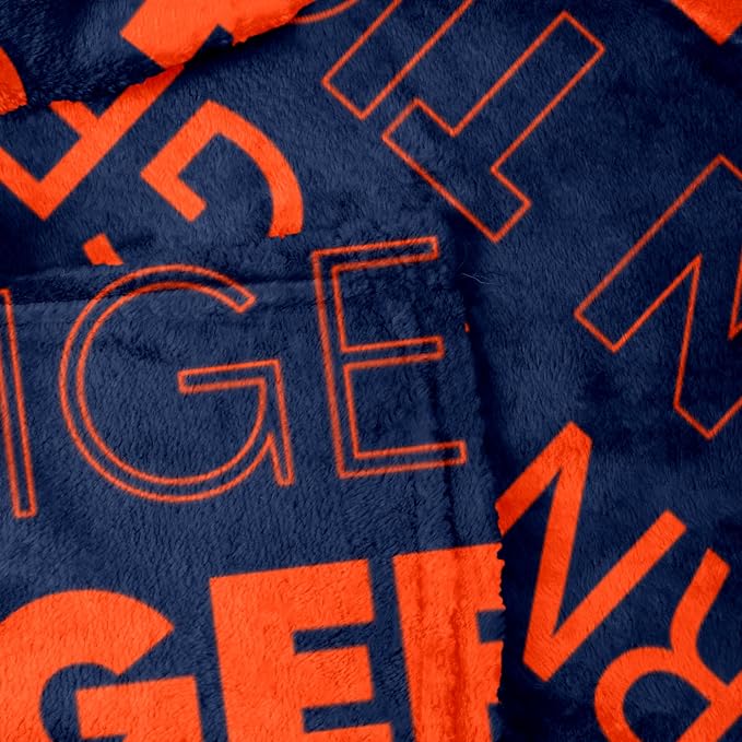 Logo Brands NCAA Classic Fleece Throw Blanket -50” x 60” Ultra-Soft Game Day Blanket with Bold Team Colors & Logo – Cozy College Team Bedding for Fans & Alumni