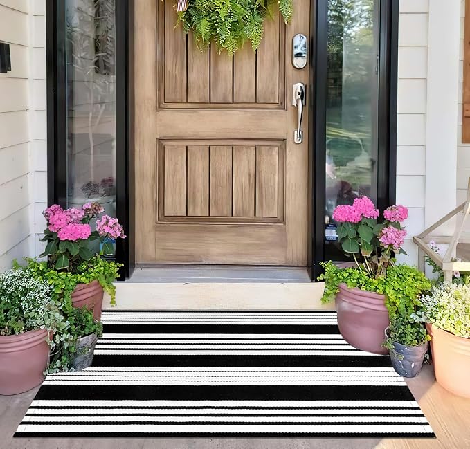 Black and White Striped Outdoor Rug 24'' x 35'' Door Mat Outdoor Machine Washable Welcome Mats Cotton Hand-Woven Entryway Rug for Front Porch/Entryway/Laundry/Bathroom/Bedroom