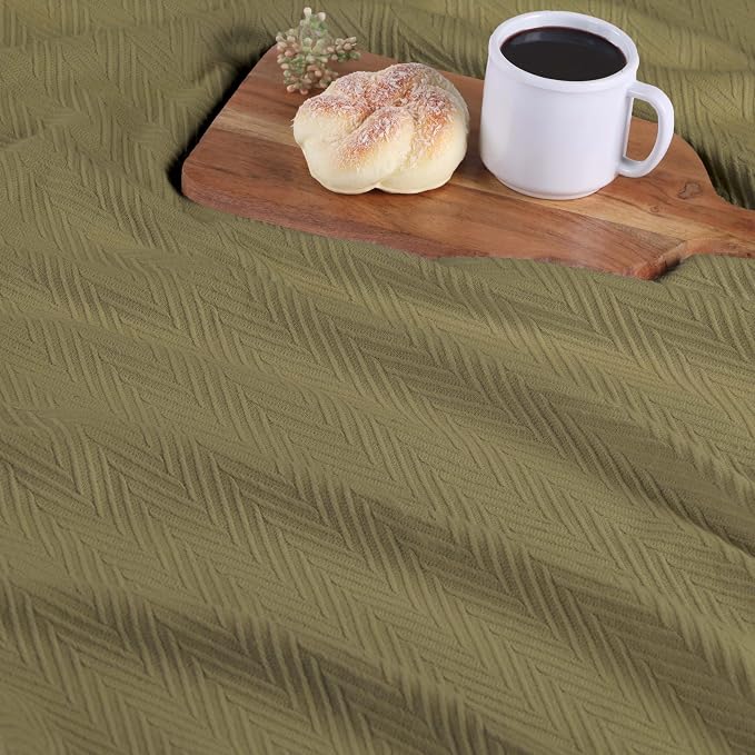 Superior Metro All-Season Cotton Blanket, Woven Blanket for Couch, Bed, Bedding, Farmhouse, Home Essentials, Cute and Cozy Bohemian Blankets, Herringbone Weave, King, Sage