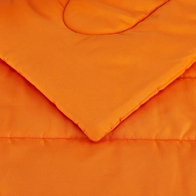 Amazon Basics 3-Piece Soft, All-Season Microfiber Kid's Comforter and Pillow Sham Set, Full/Queen, Bright Orange, Solid