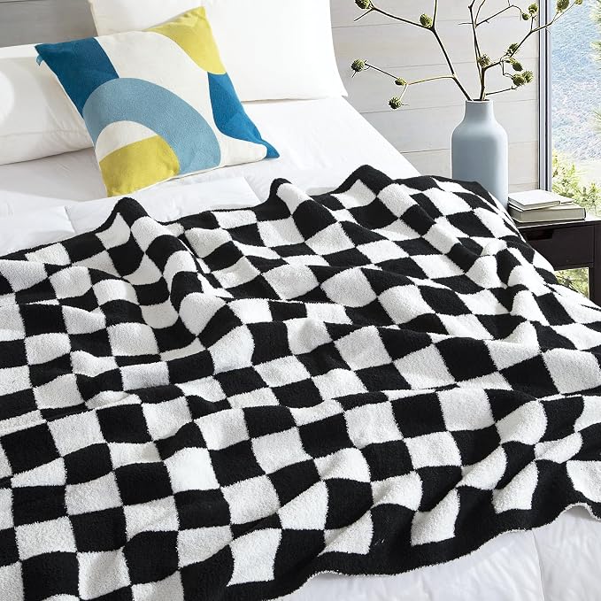 Elegant Comfort Checkered Throw Blanket, Black Super Soft Cozy Fluffy Warm Throw Blankets for Couch, Sofa, Chair, Bed, Camping, Picnic, Travel Lightweight Bed Blanket (50" x 70")