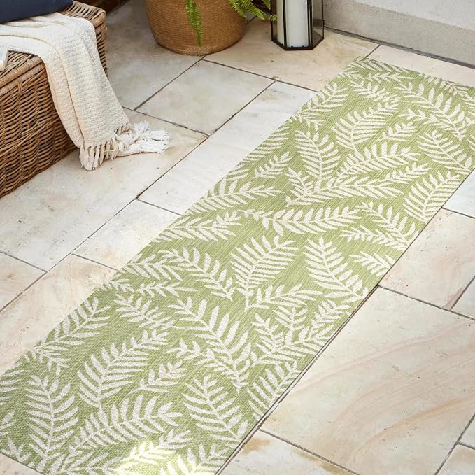 JONATHAN Y Palm Frond Indoor Outdoor Runner Rug 2X8 Green/Cream, Nevis for Backyard, Patio, Porch, Easy-Cleaning, High Traffic, Pet-Friendly, Non-Shedding (SMB119D-28)