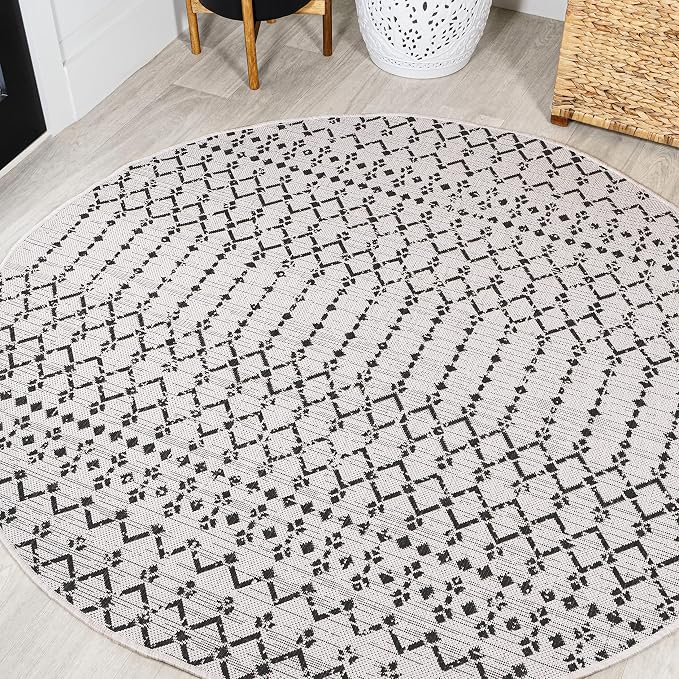 JONATHAN Y Moroccan Geometric Indoor Outdoor Round Area Rug 4 Ft Cream/Black, Ourika Textured Weave for Backyard, Patio, Porch, Easy-Cleaning, High Traffic, Pet-Friendly, Non-Shedding (SMB108I-4R)