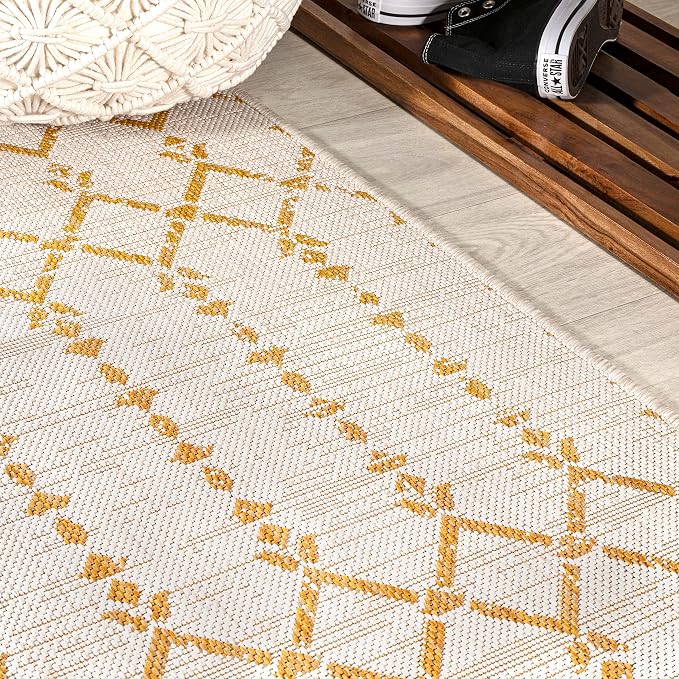 JONATHAN Y Moroccan Geometric Indoor Outdoor Square Area Rug 5X5 Cream/Yellow, Ourika Textured Weave for Backyard, Patio, Porch, Easy-Cleaning, High Traffic, Pet-Friendly, Non-Shedding (SMB108J-5SQ)