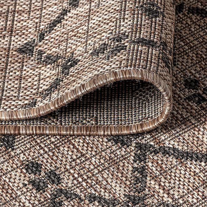JONATHAN Y Moroccan Geometric Indoor Outdoor Area Rug 6X9 Natural/Black, Ourika Textured Weave for Backyard, Patio, Porch, Easy-Cleaning, High Traffic, Pet-Friendly, Non-Shedding (SMB108D-6)