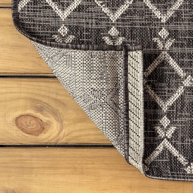 JONATHAN Y Moroccan Geometric Indoor Outdoor Square Area Rug 3X3 Black/Gray, Ourika Textured Weave for Backyard, Patio, Porch, Easy-Cleaning, High Traffic, Pet-Friendly, Non-Shedding (SMB108F-3SQ)