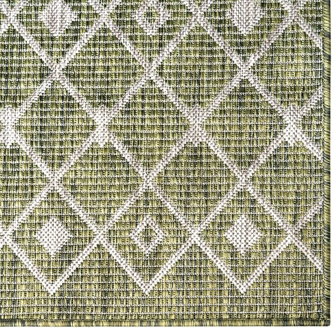 Unique Loom Outdoor Trellis Collection Area Rug - Tribal Trellis (5' 3" Square, Green/ Natural)
