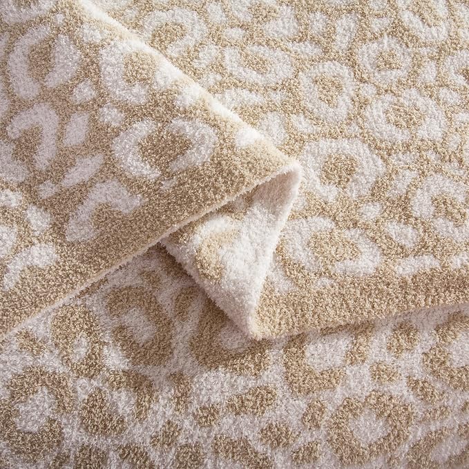Elegant Comfort Leopard Throw Blanket, Beige Super Soft Cozy Fluffy Warm Throw Blankets for Couch, Sofa, Chair, Bed, Camping, Picnic, Travel Lightweight Bed Blanket (50" x 70")