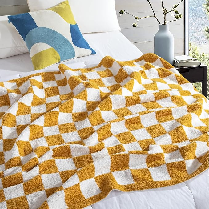 Elegant Comfort Checkered Throw Blanket, Gold Super Soft Cozy Fluffy Warm Throw Blankets for Couch, Sofa, Chair, Bed, Camping, Picnic, Travel Lightweight Bed Blanket (50" x 70")