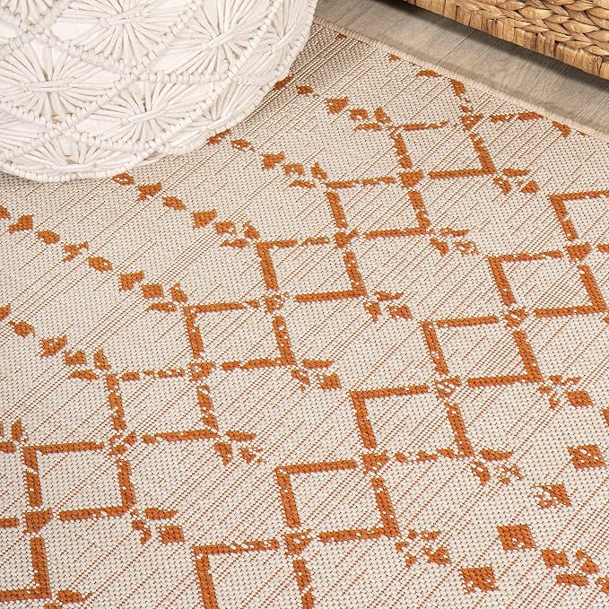 JONATHAN Y Moroccan Geometric Indoor Outdoor Runner Rug 2X8 Cream/Orange, Ourika Textured Weave for Backyard, Patio, Porch, Easy-Cleaning, High Traffic, Pet-Friendly, Non-Shedding (SMB108O-28)