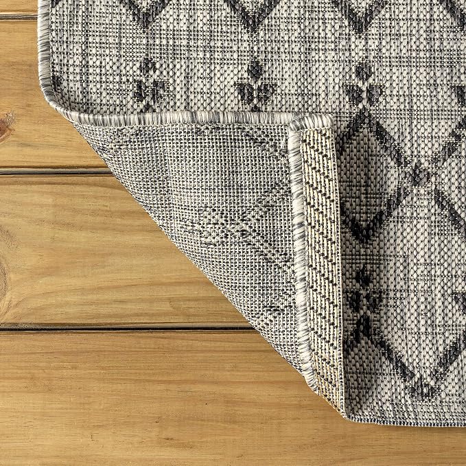 JONATHAN Y Moroccan Geometric Indoor Outdoor Area Rug 3X5 Light Gray/Black, Ourika Textured Weave for Backyard, Patio, Porch, Easy-Cleaning, High Traffic, Pet-Friendly, Non-Shedding (SMB108E-3)