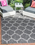 Unique Loom Outdoor Trellis Collection Area Rug (5' 1" x 8' Rectangle, Black/ Ivory)