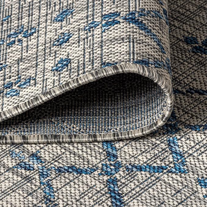 JONATHAN Y Moroccan Geometric Indoor Outdoor Runner Rug 2X20 Light Gray/Navy, Ourika Textured Weave for Backyard, Patio, Porch, Easy-Cleaning, High Traffic, Pet-Friendly, Non-Shedding (SMB108A-220)
