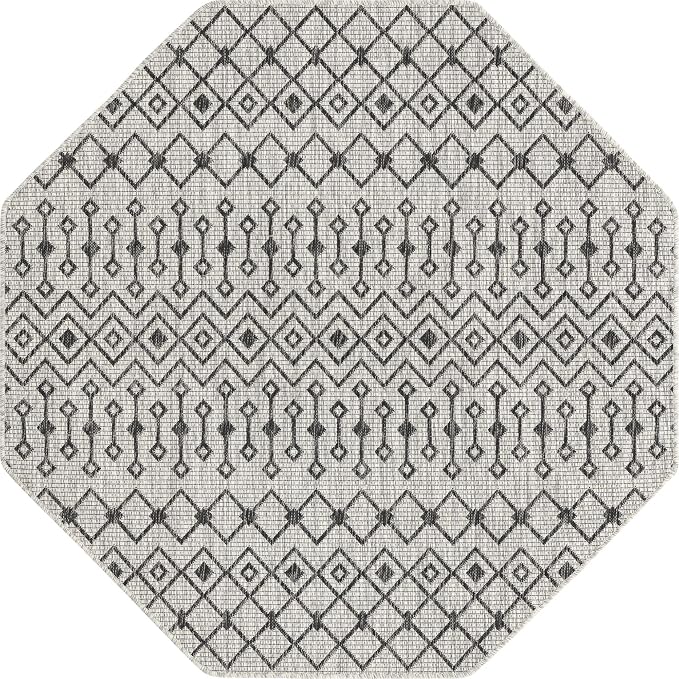 Unique Loom Outdoor Trellis Collection Area Rug - Tribal Trellis (5' 3" Octagon, Gray/ Black)
