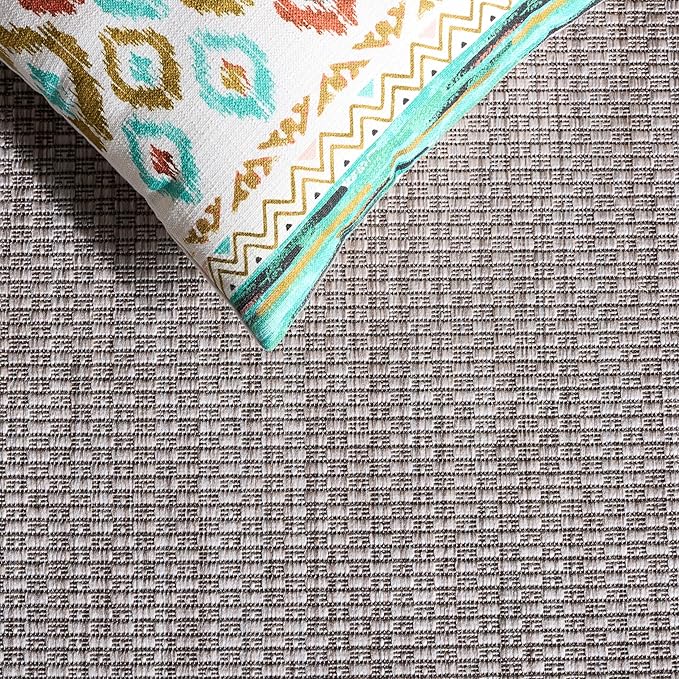 SAFAVIEH Courtyard Outdoor Rug 6x8, Beige & Black CY8477-36612