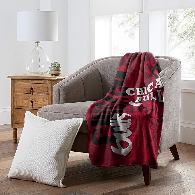 Northwest NBA Chicago Bulls Unisex-Adult Fleece Throw Blanket, 50" x 60", Hard Knocks (Pack of 8)