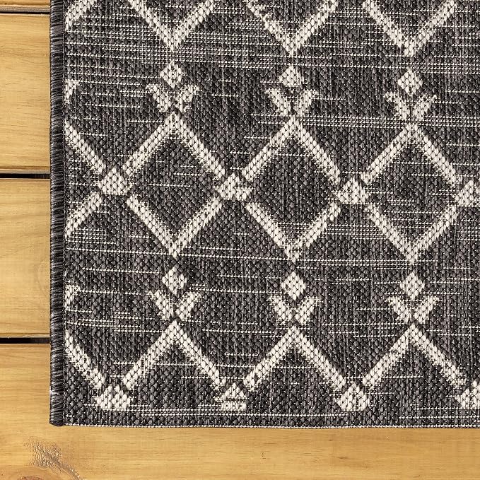 JONATHAN Y Moroccan Geometric Indoor Outdoor Round Area Rug 6 Ft Black/Gray, Ourika Textured Weave for Backyard, Patio, Porch, Easy-Cleaning, High Traffic, Pet-Friendly, Non-Shedding (SMB108F-6R)