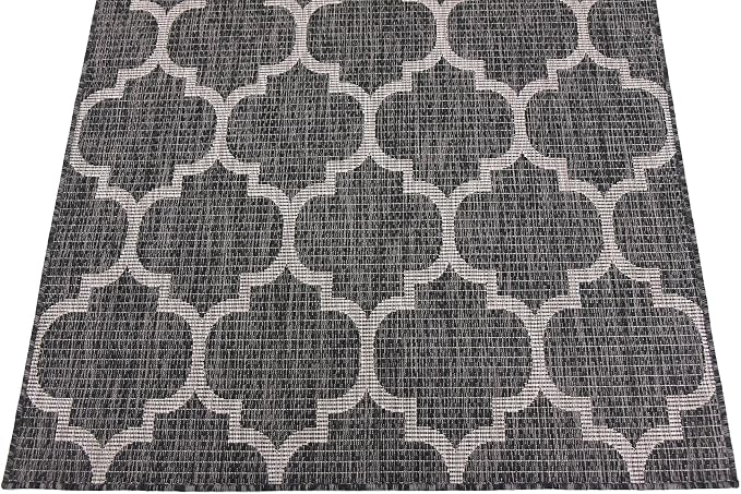 Unique Loom Outdoor Trellis Collection Area Rug (4' 1" x 6' 1" Rectangle, Black/ Ivory)