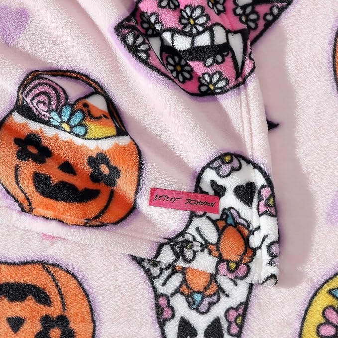Betsey Johnson - Blanket, Buttery-Soft Throw Blanket for Couch or Bed, Boldly Plush & Oversized Bedding (Retro Halloween Pink, 50" x 70")