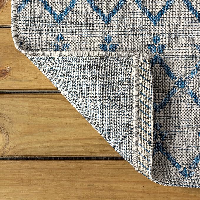 JONATHAN Y Moroccan Geometric Indoor Outdoor Area Rug 3X5 Light Gray/Navy, Ourika Textured Weave for Backyard, Patio, Porch, Easy-Cleaning, High Traffic, Pet-Friendly, Non-Shedding (SMB108A-3)