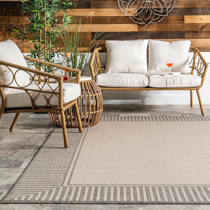 nuLOOM Asha Light Grey Bordered Indoor/Outdoor Runner Rug, 2' x 8'