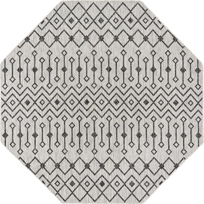 Unique Loom Outdoor Trellis Collection Area Rug - Tribal Trellis (7' 10" Octagon, Gray/ Black)