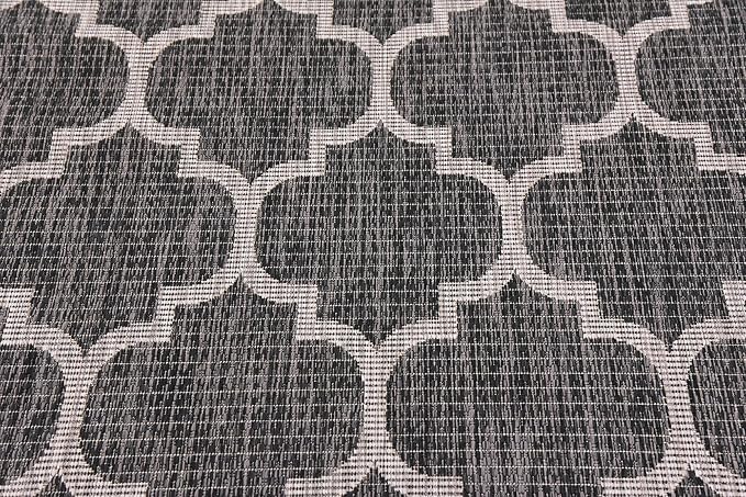 Unique Loom Outdoor Trellis Collection Area Rug (4' 1" x 6' 1" Rectangle, Black/ Ivory)