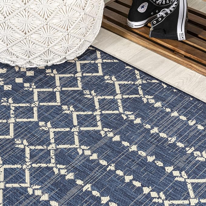 JONATHAN Y Moroccan Geometric Indoor Outdoor Round Area Rug 8 Ft Navy/Beige, Ourika Textured Weave for Backyard, Patio, Porch, Easy-Cleaning, High Traffic, Pet-Friendly, Non-Shedding (SMB108K-8R)