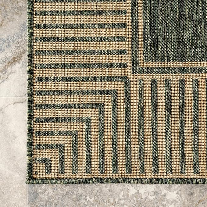 nuLOOM Asha Green Bordered Power Loomed Indoor/Outdoor Area Rug, 4' x 6'