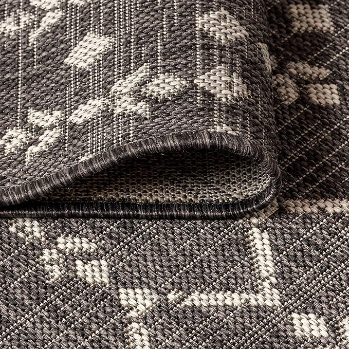 JONATHAN Y Moroccan Geometric Indoor Outdoor Area Rug 5X8 Black/Gray, Ourika Textured Weave for Backyard, Patio, Porch, Easy-Cleaning, High Traffic, Pet-Friendly, Non-Shedding (SMB108F-5)